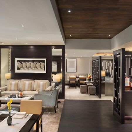 Aspen Chalets By Kempinski Hotel Mall Of The Emirates Dubai Exterior photo