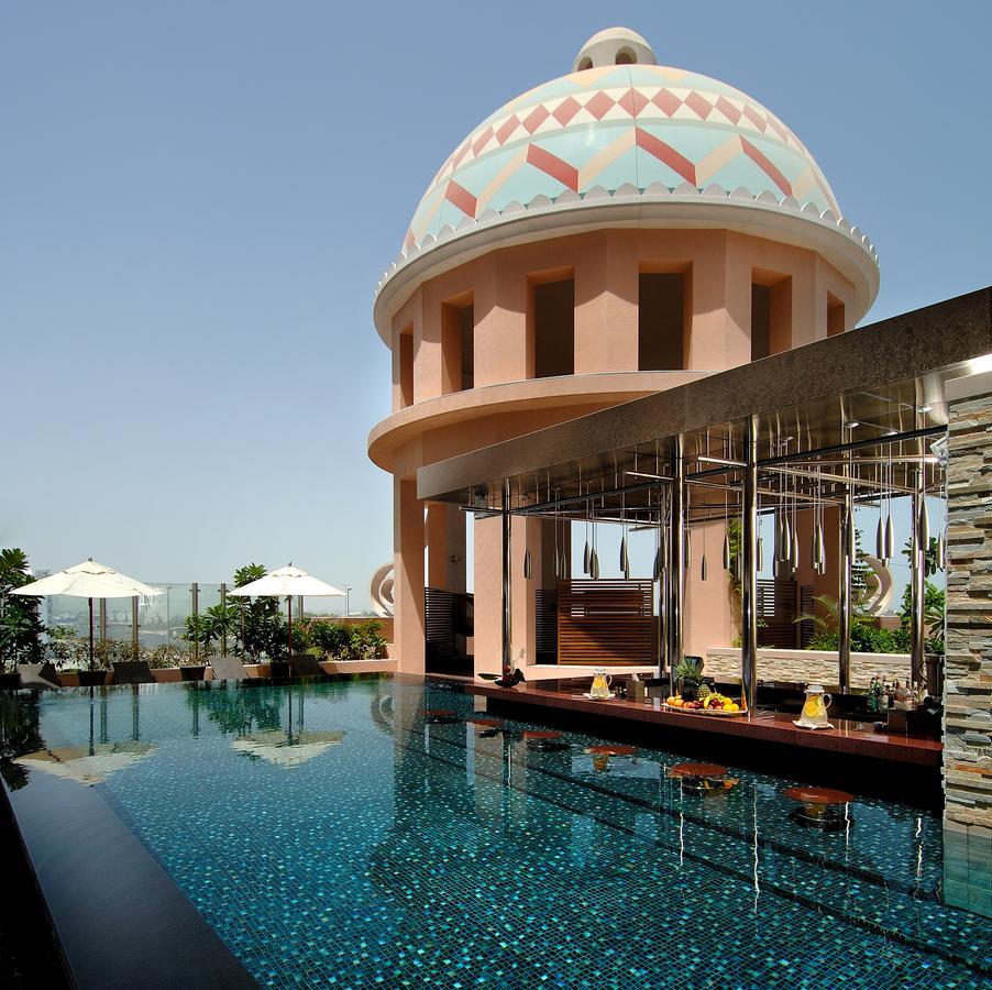 Aspen Chalets By Kempinski Hotel Mall Of The Emirates Dubai Exterior photo